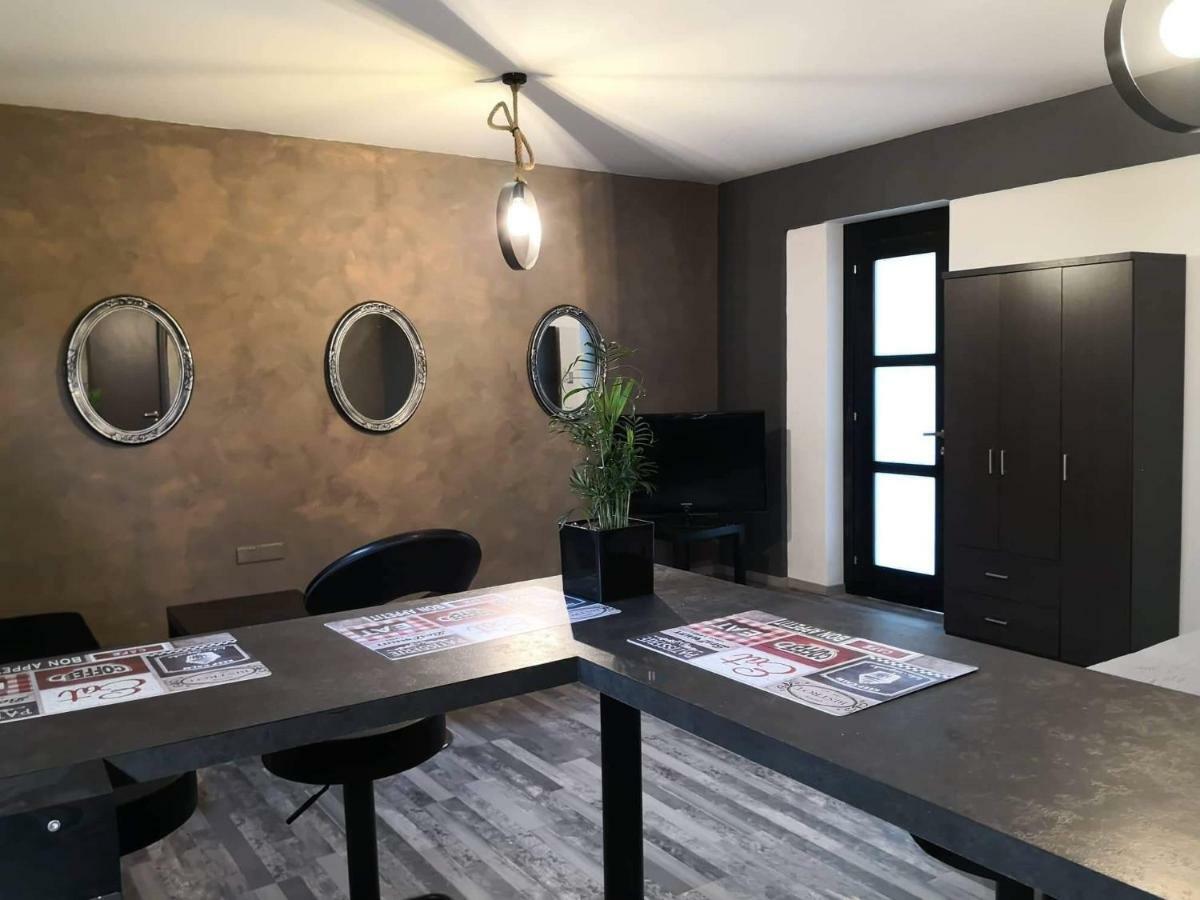 The Room لارنكا المظهر الخارجي الصورة